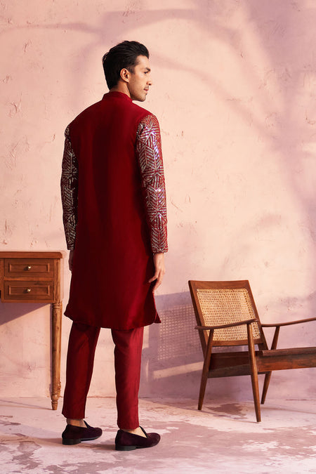 SHRESTHA BY VASTRAMAY Men's Maroon Georgette Embellished Kurta Pant Set